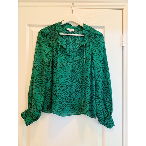 Parker Aussie Smocking Detail Peasant Blouse - Picture 5 of 8